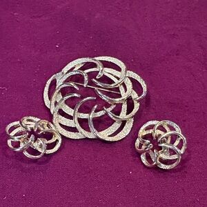 Sarah Coventry Gold Brooch and Earring Set